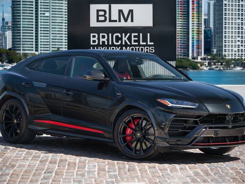 Used 2020 Lamborghini Urus image 1