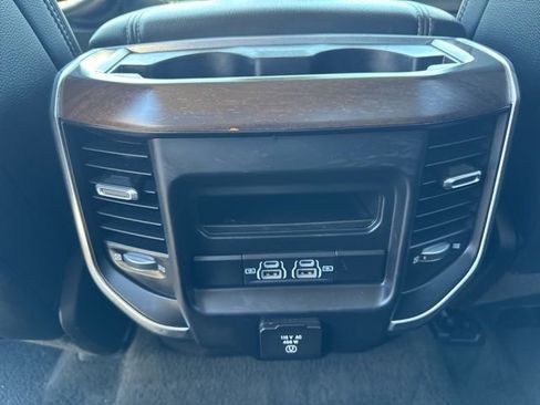 Used 2022 RAM 1500 Laramie AWD/4WD image 22
