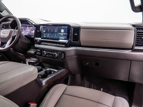 Used 2024 GMC Sierra 1500 SLT w/ SLT Premium Plus Package AWD/4WD image 16