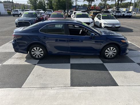 Used 2023 Toyota Camry LE FWD image 3