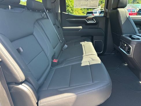 New 2026 GMC Sierra 1500 SLT w/ SLT Premium Plus Package AWD/4WD image 16