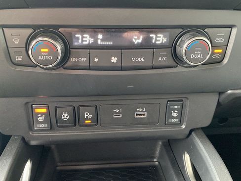 Certified 2022 Nissan Frontier SV AWD/4WD image 27