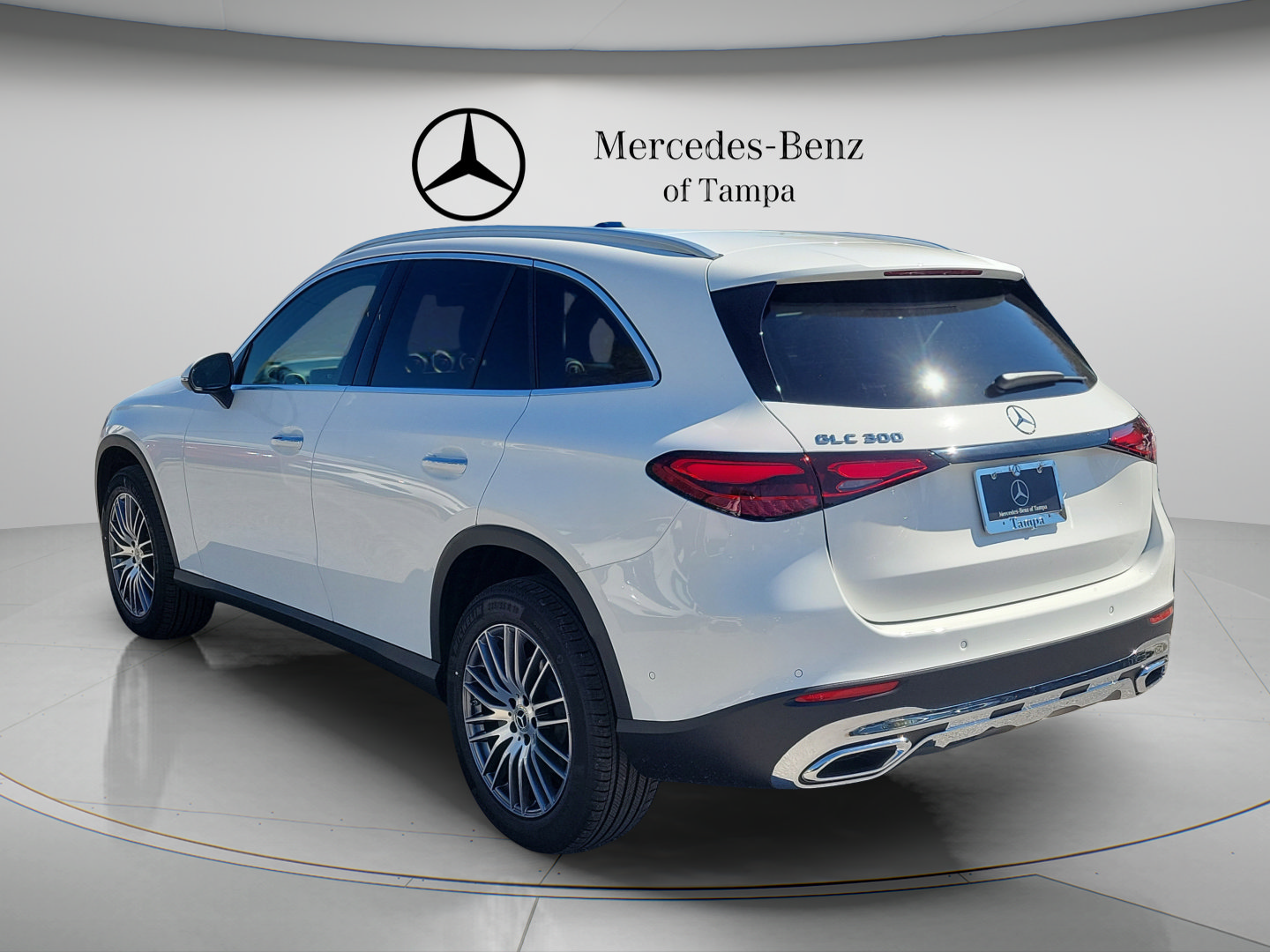 Used 2026 Mercedes-Benz GLC 300 image 2