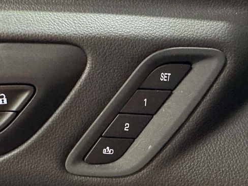 Used 2020 GMC Acadia Denali w/ Technology Package image 9