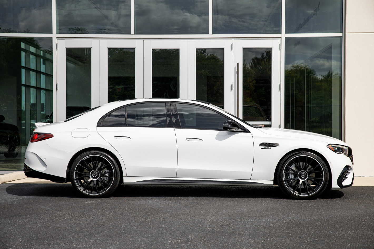 Used 2026 Mercedes-Benz E 53 AMG e 4MATIC Sedan image 21