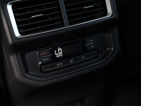 New 2026 Volkswagen Atlas SE image 23