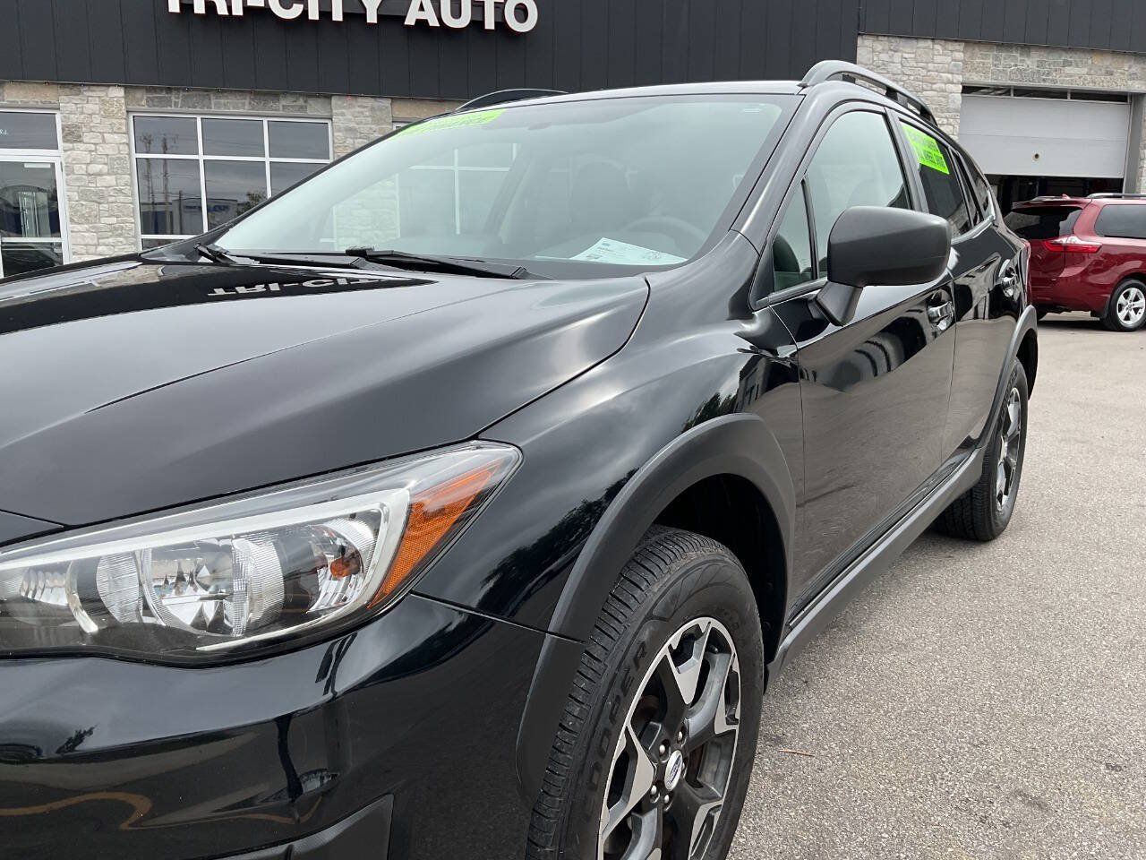 Used 2018 Subaru Crosstrek 2.0i AWD/4WD image 2
