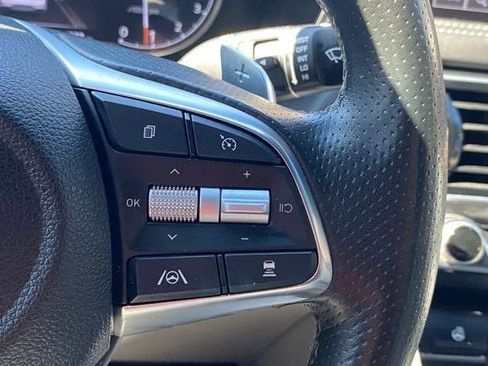 Used 2023 Genesis G70 2.0T AWD/4WD image 29