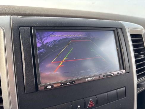 Used 2011 RAM 1500 Classic SLT image 24