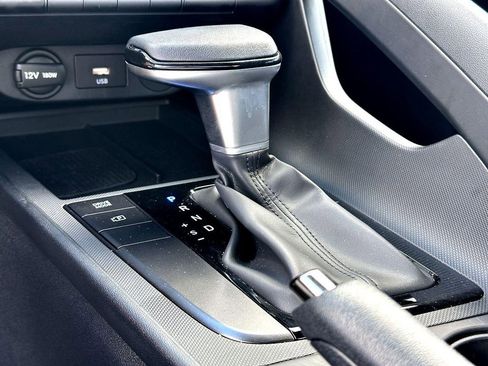 Used 2025 Hyundai Elantra Sport image 26