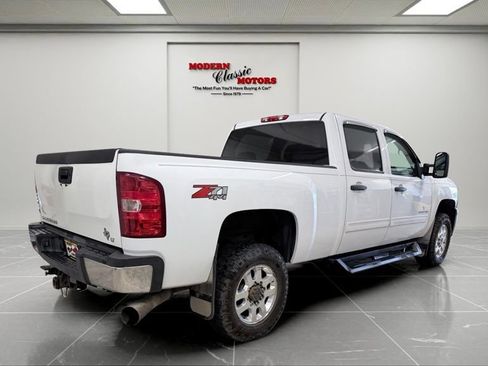Used 2011 Chevrolet Silverado 2500 LT AWD/4WD image 7