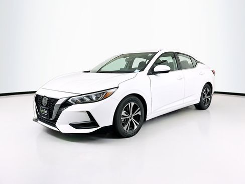 Used 2023 Nissan Sentra SV image 3