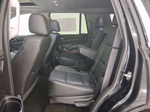 Used 2017 Chevrolet Tahoe LT image 13