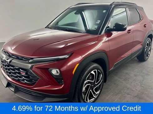 Used 2024 Chevrolet TrailBlazer RS w/ Convenience Package AWD/4WD image 3