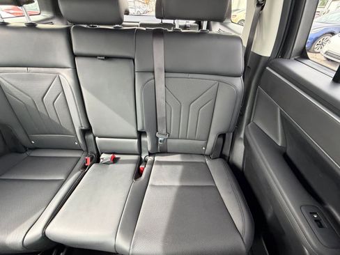 Used 2025 Hyundai Santa Fe SEL AWD/4WD image 38