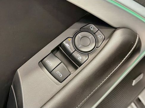 Used 2019 Chevrolet Camaro SS RWD image 18