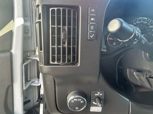 Used 2021 GMC Savana 3500 Extended w/ Power Convenience Package image 16