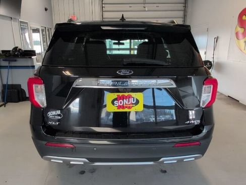 Certified 2023 Ford Explorer XLT AWD/4WD image 4