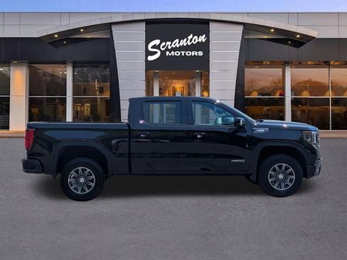 Used 2024 GMC Sierra 1500 AT4 w/ Technology Package AWD/4WD image 6