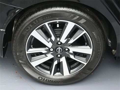 New 2025 Nissan Versa SV w/ Trunk Package image 5