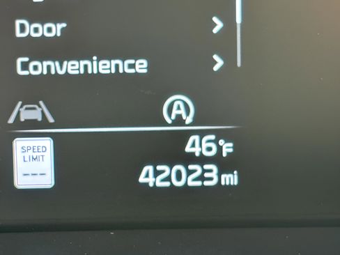 Used 2023 Kia Soul LX image 23