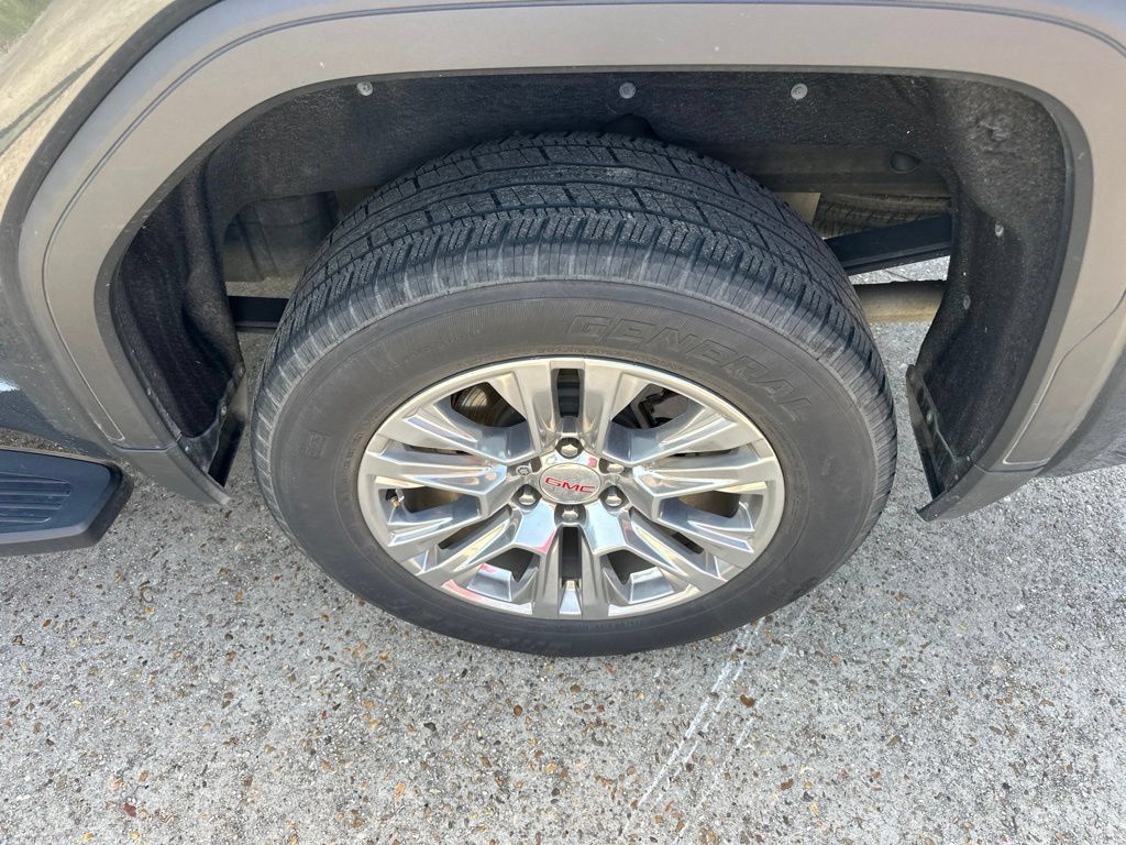 Used 2021 GMC Sierra 1500 Denali w/ Driver Alert Package II RWD image 17