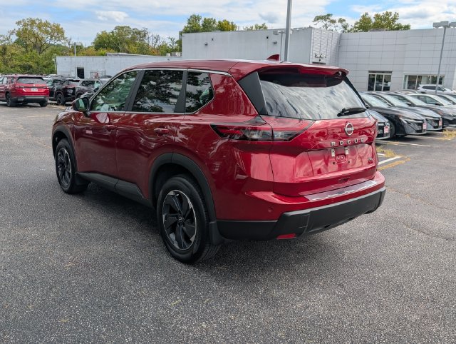 Used 2025 Nissan Rogue SV AWD/4WD image 5