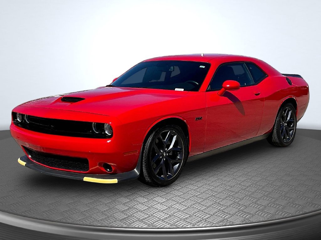 Used 2023 Dodge Challenger R/T w/ Blacktop Package RWD image 3