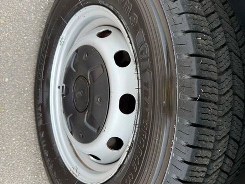 Used 2020 Ford Transit 250 148 High Roof Extended image 20