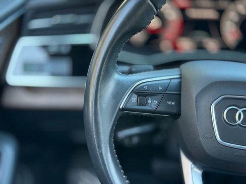 Used 2019 Audi Q8 Premium Plus w/ Premium Plus image 44