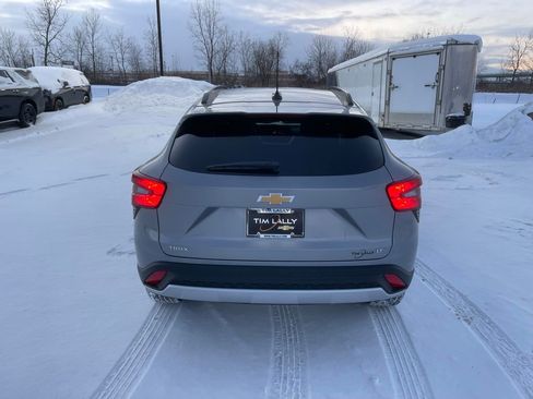 New 2026 Chevrolet Trax LT w/ Driver Confidence Package image 6