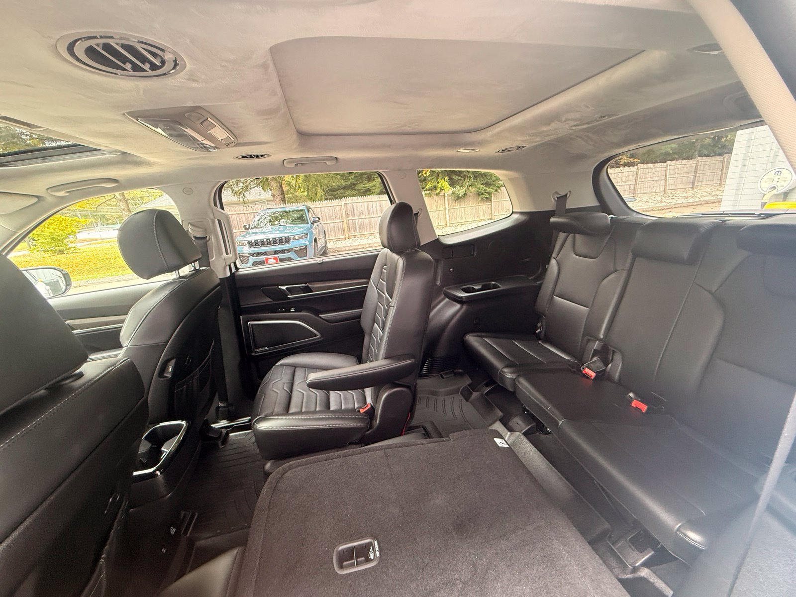 Used 2021 Kia Telluride SX w/ SX Prestige Package AWD/4WD image 12