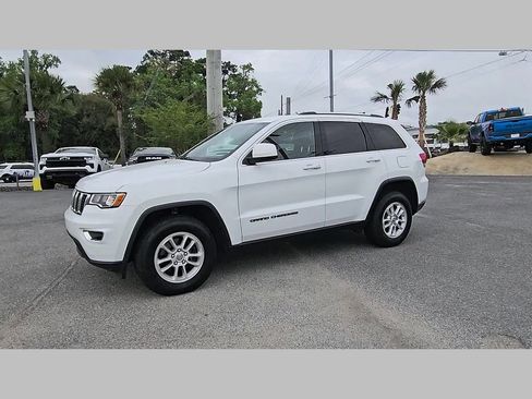 Used 2019 Jeep Grand Cherokee Laredo image 26