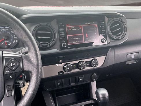 Used 2020 Toyota Tacoma SR image 10