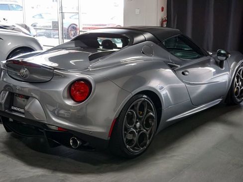 Used 2020 Alfa Romeo 4C Spider w/ Bright Package image 7