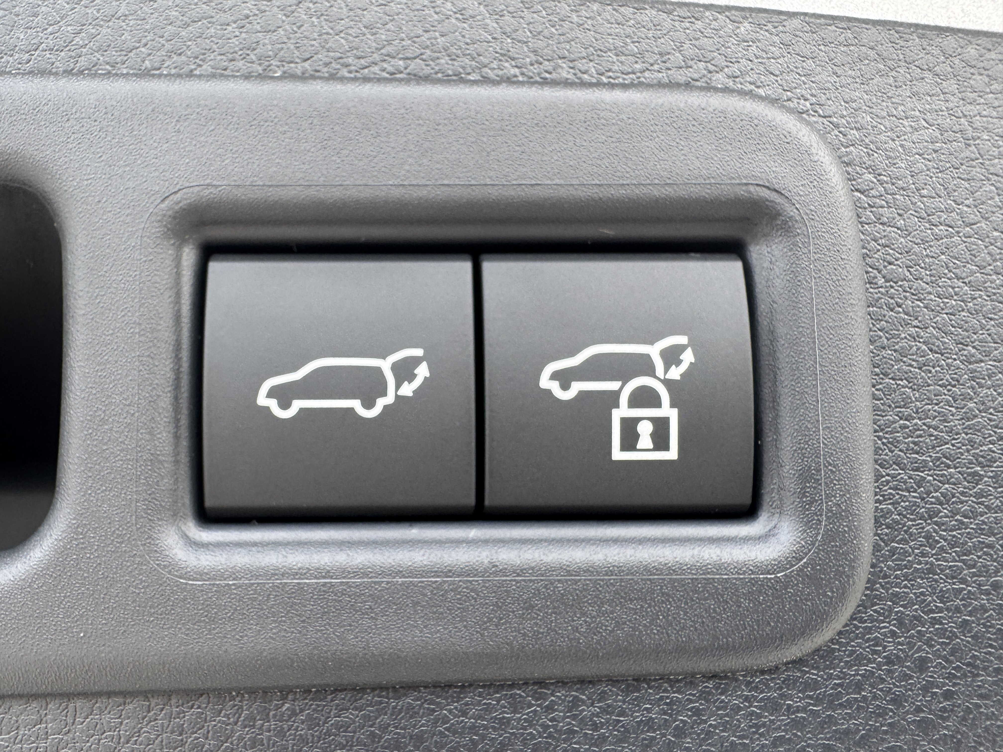 New 2026 Lexus RX 350h AWD/4WD image 17