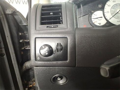 Used 2010 Chrysler 300 Touring image 25