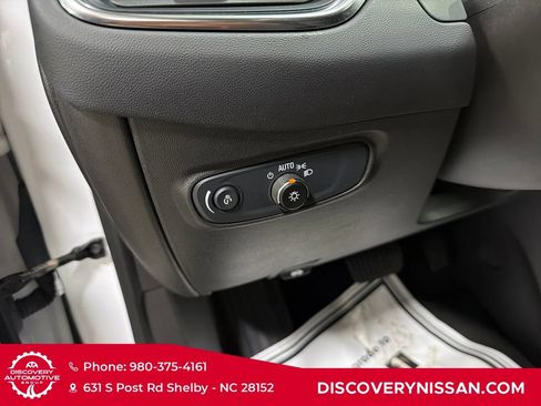 Used 2024 Chevrolet Equinox LT AWD/4WD image 16