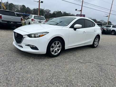 Used 2018 MAZDA MAZDA3 Sport image 8