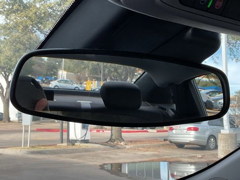 Used 2024 Chevrolet Malibu LT image 29