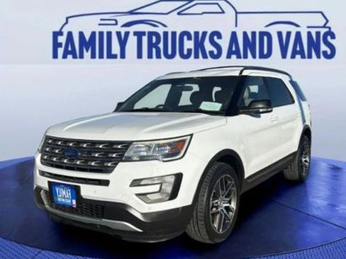 Used 2017 Ford Explorer XLT w/ Equipment Group 202A image 1