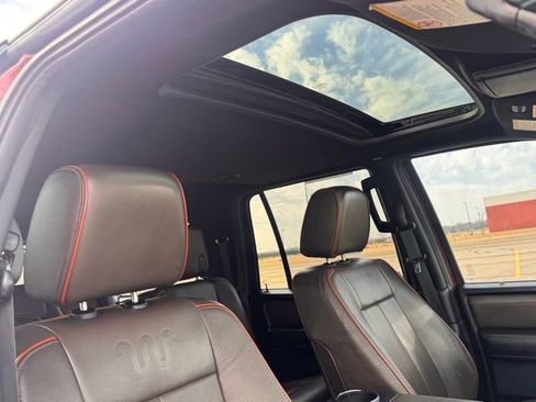 Used 2015 Ford Expedition EL King Ranch image 24