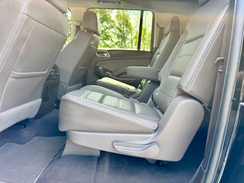 Used 2019 GMC Yukon XL Denali w/ Denali Ultimate Package AWD/4WD image 33