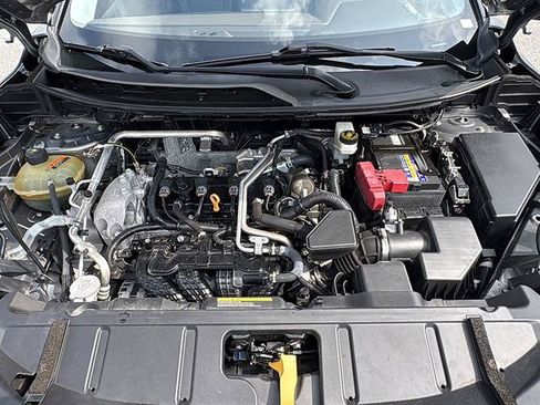 Used 2021 Nissan Rogue SV FWD image 33