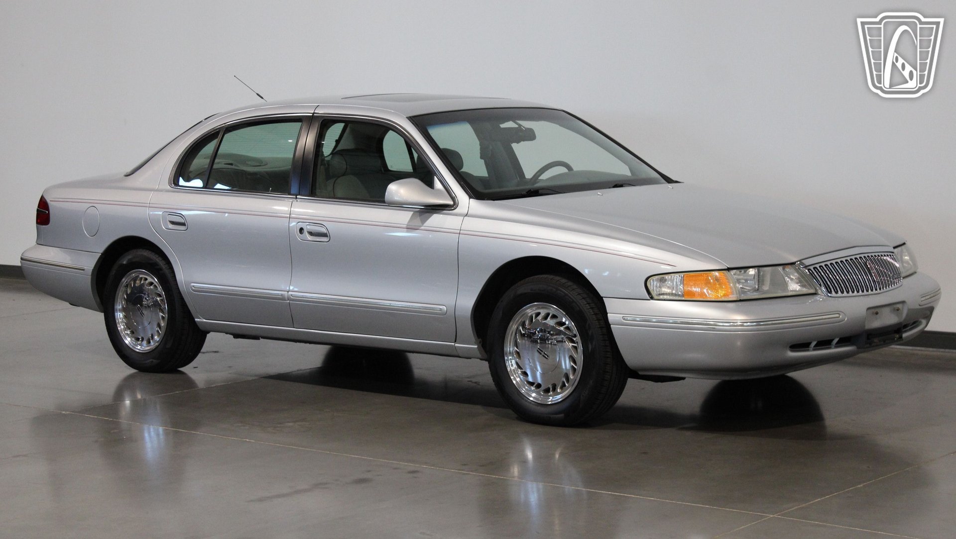 Used 1996 Lincoln Continental FWD image 14