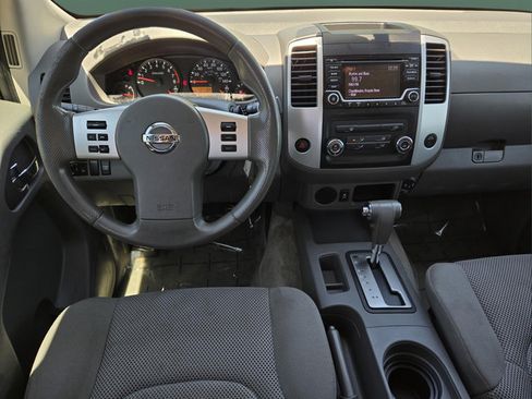 Used 2018 Nissan Frontier SV RWD image 26