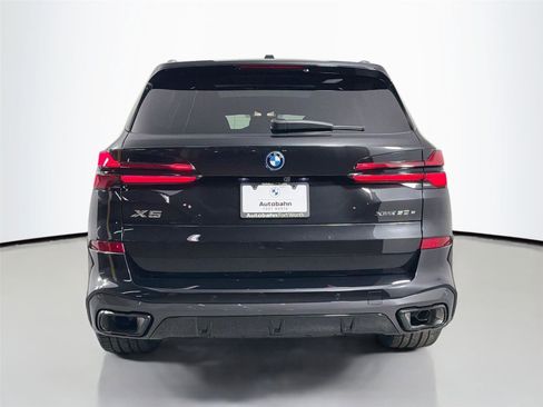New 2026 BMW X5 xDrive50e w/ M Sport Package AWD/4WD image 7