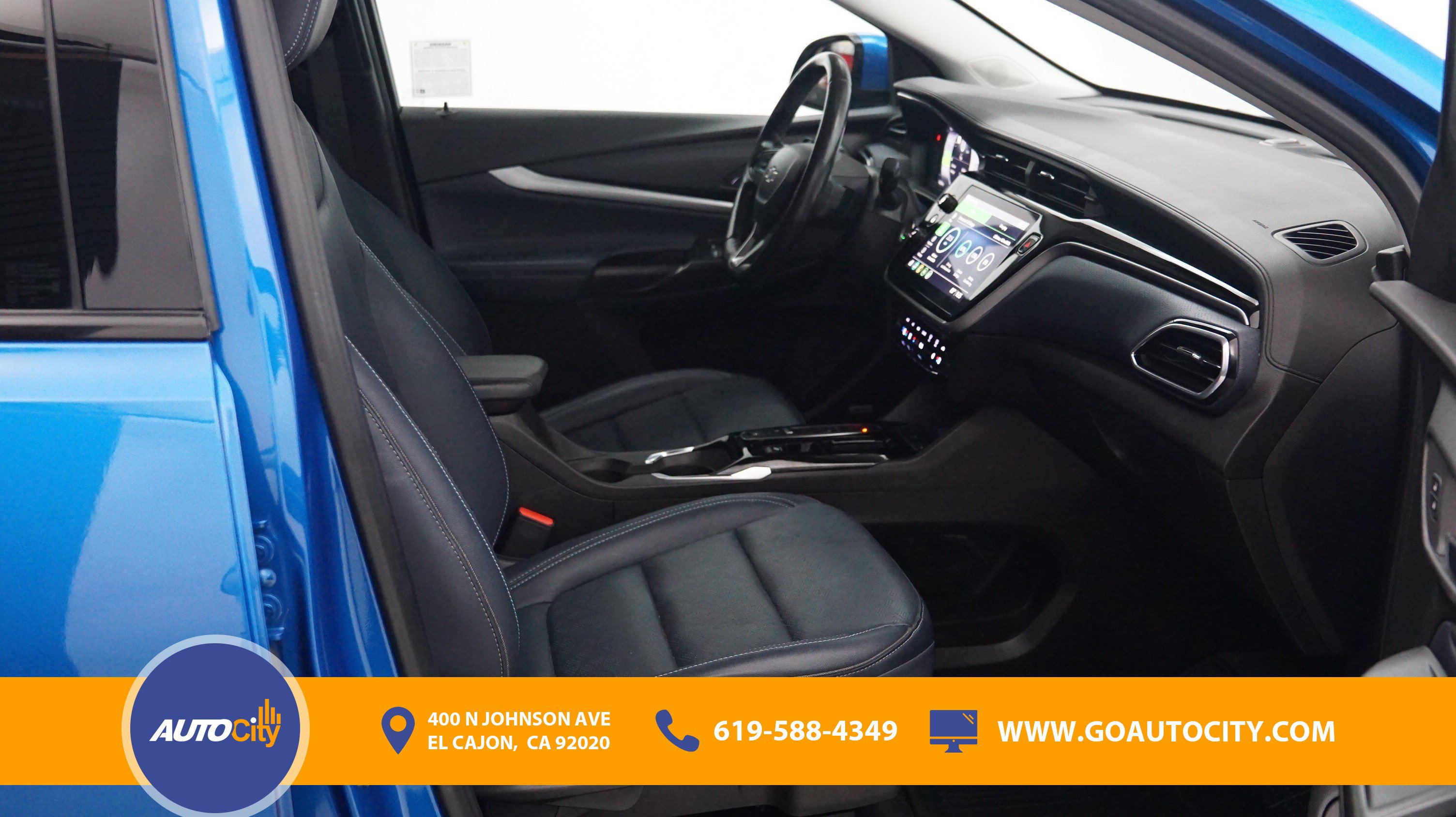 Used 2022 Chevrolet Bolt EUV Premier w/ Sun & Sound Package FWD image 8