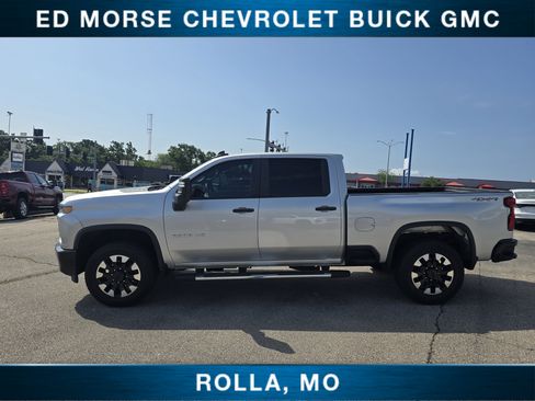 Used 2020 Chevrolet Silverado 2500 Custom w/ Custom Value Package AWD/4WD image 6