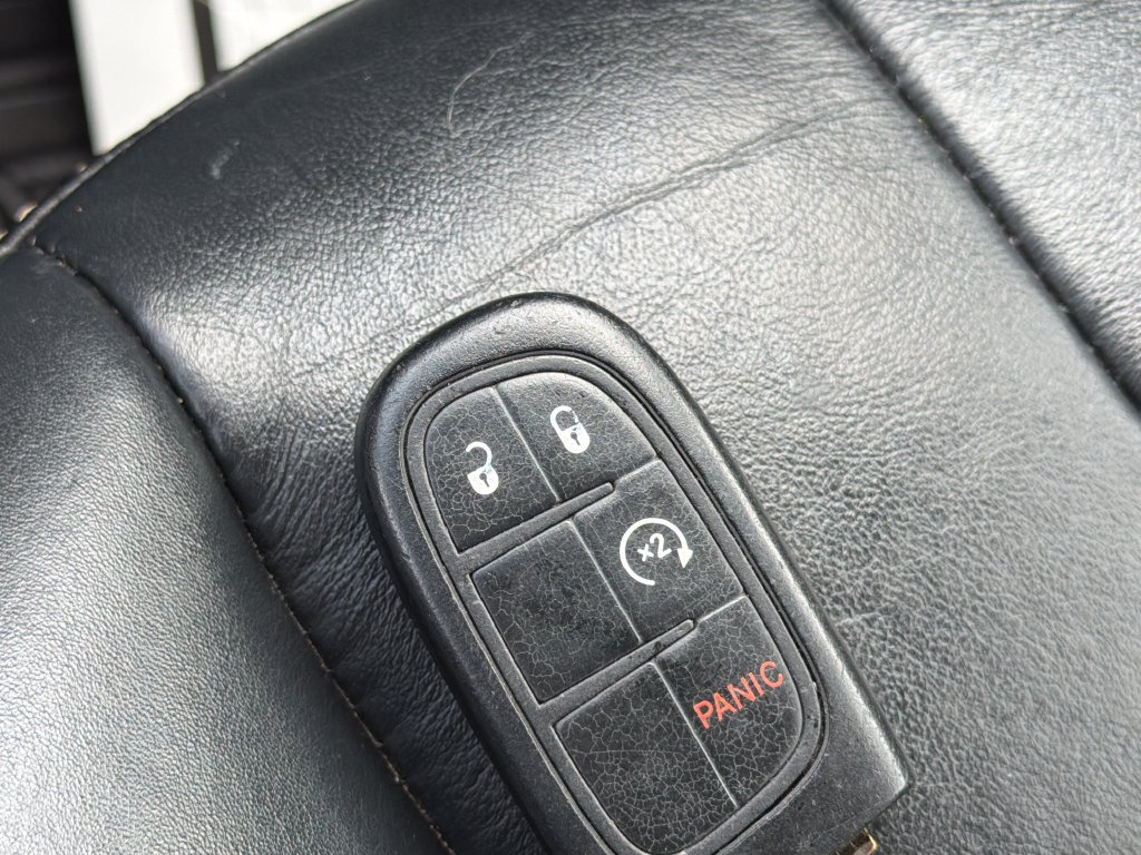 Used 2016 Jeep Cherokee Limited AWD/4WD image 24